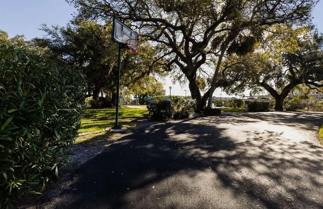 Anchorage Resort Siesta Key 6Th Floor 2 Bedroom Condo Beach Access 0890-1